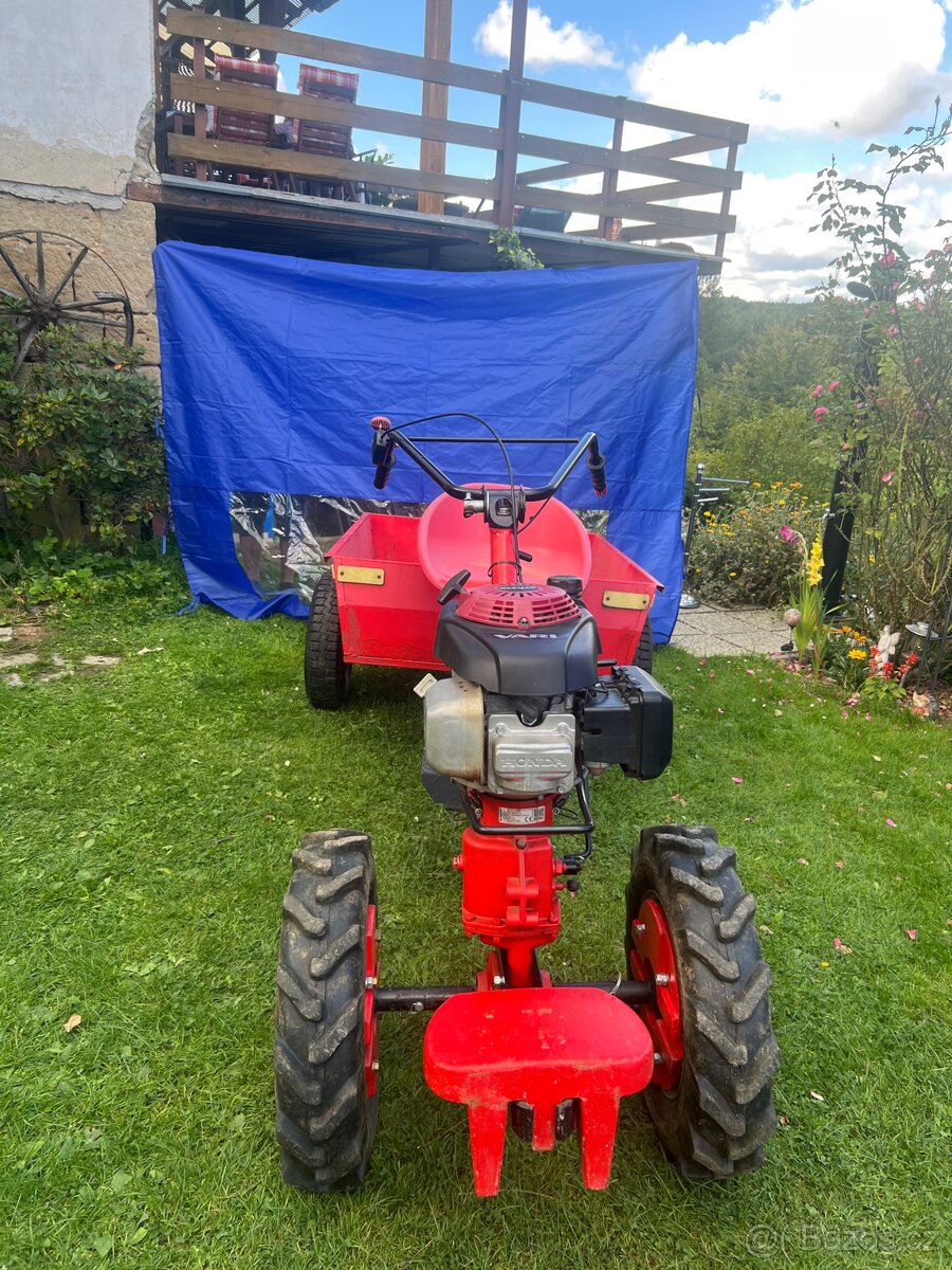 Traktůrek Terra Vari - 3