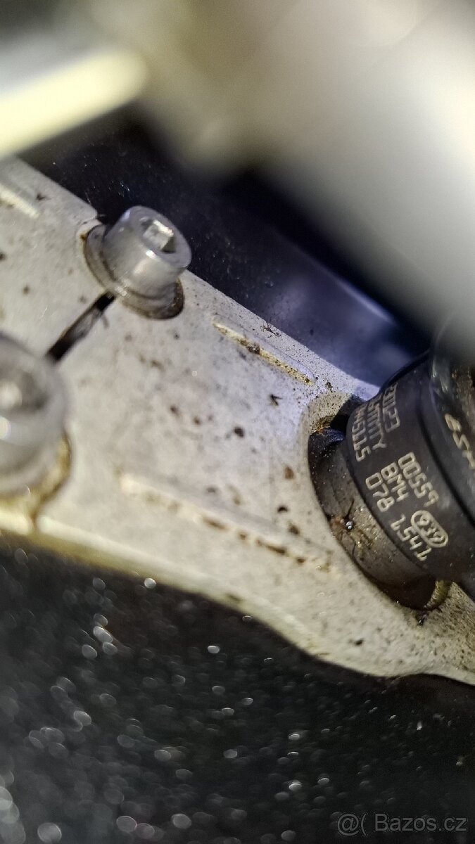 Vstřikovací trysky / Lišta - rampa vw touareg 3.0D / 165 k.w - 3