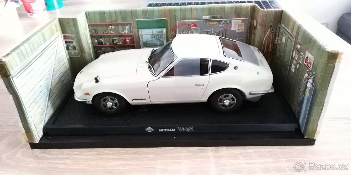 Nissan Fairlady Kyosho 1:18 - 3