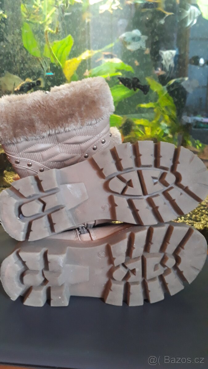 Dívčí teplé zimní kozačky vel.33 - 3