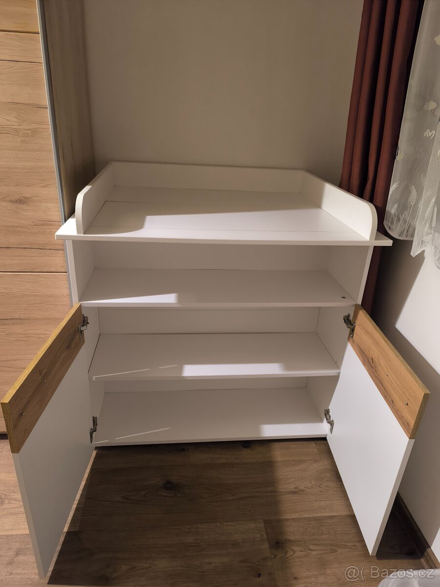 Přebalovací pult - 3