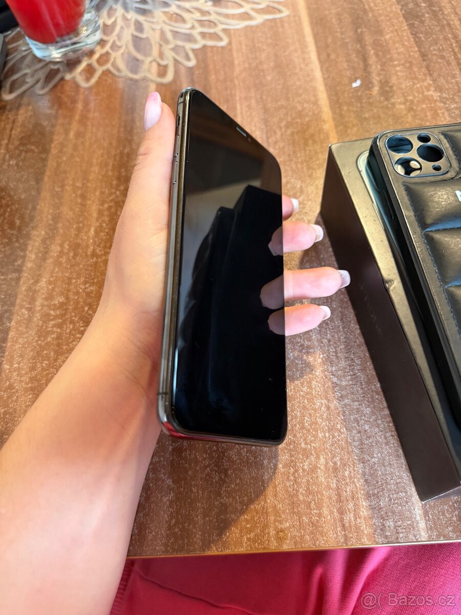 IPhone 11 Pro Max 64gb, 100% baterie - 3
