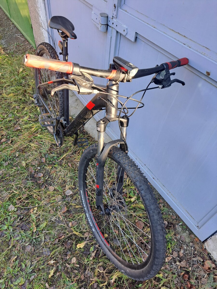 Alu horské kolo CUBE - 3