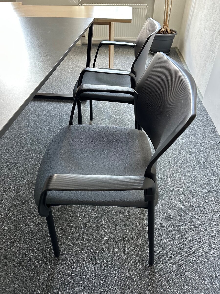 Konferenční stůl a židle - 3