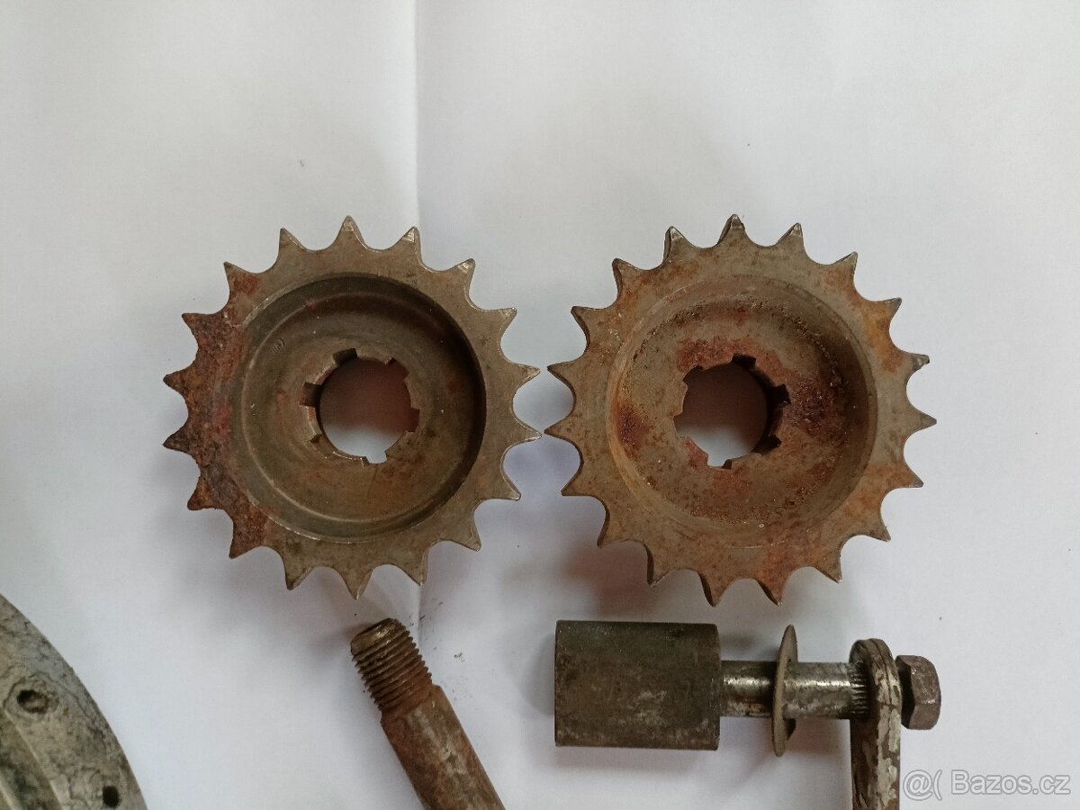 Jawa ČZ 250 dily - 3