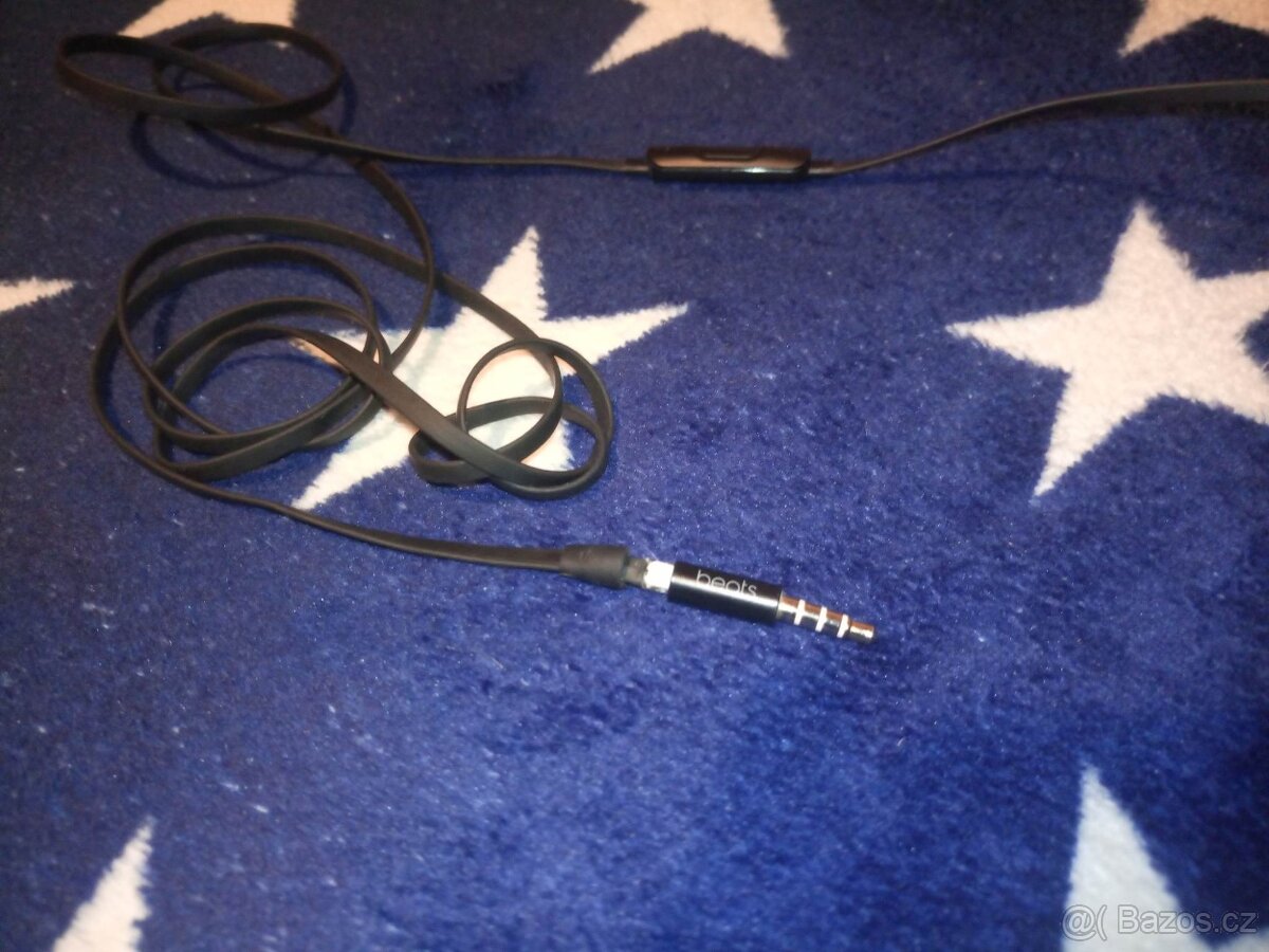 Sluchátka Beats EP - černé - APPLE - 3