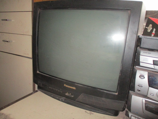 Staré funkční televize - 3