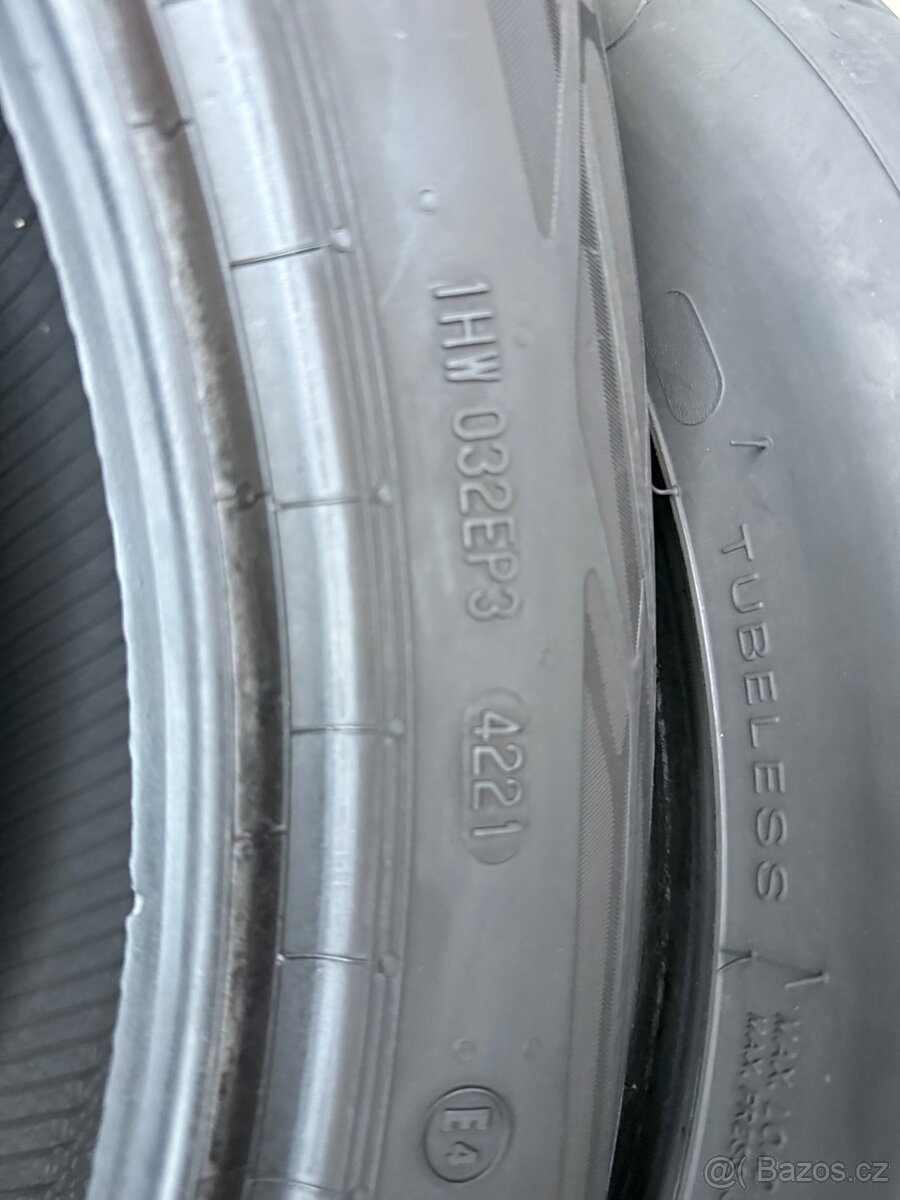 Prodam 2 pneu letni Continental 215/50r17 - 3