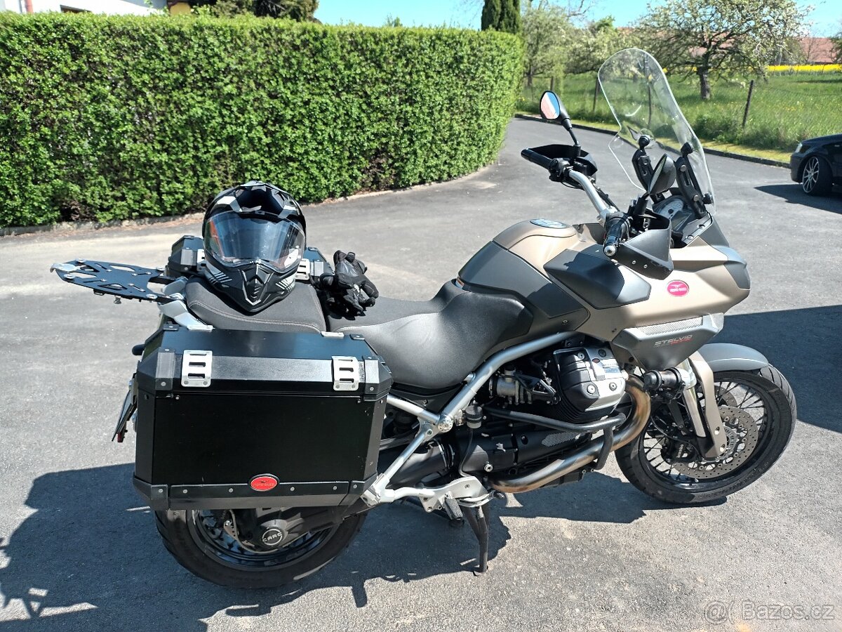 Moto Guzzi Stelvio 1200 - 3
