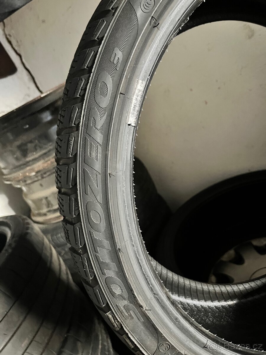 Pirelli sottozero 3 235/35 r19 - 3