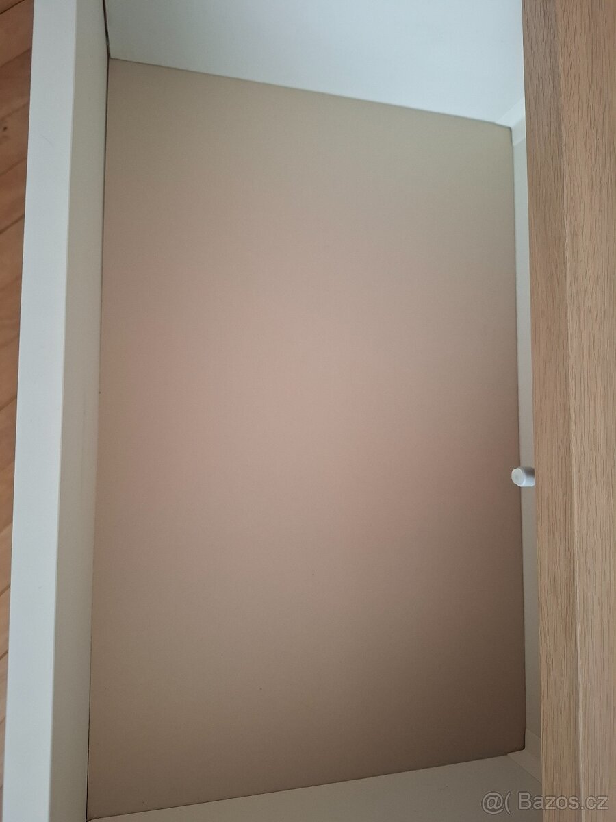 Skřínka se šuplíky - 3