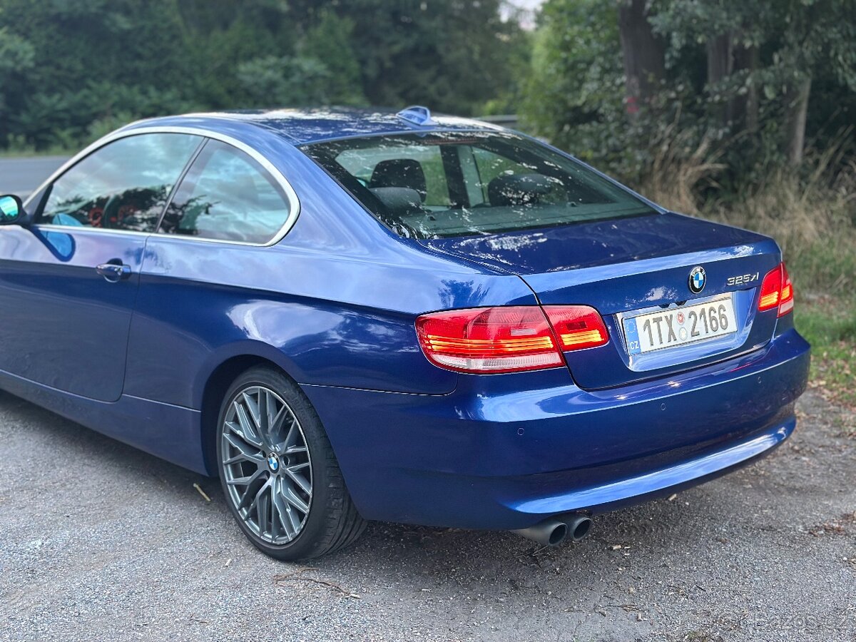 BMW e92 325xi N53B30a 160 kW manual - 3