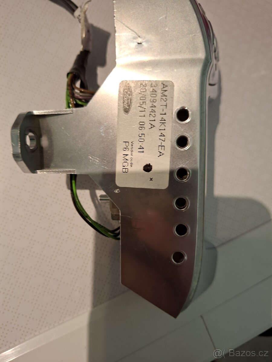 Tlačítka volantu Ford s tempomatem. - 3