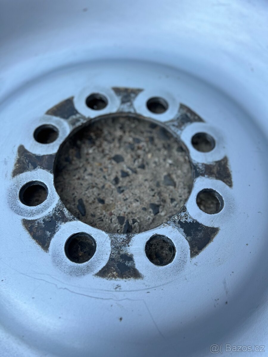 Prodám hvězdici kola 34 - 3