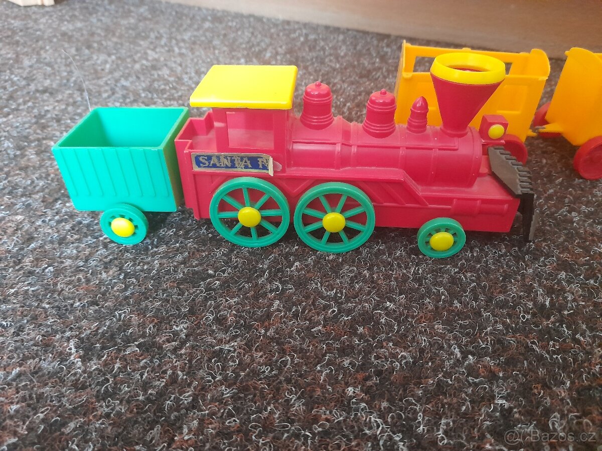 Retro plastový vláček - 3