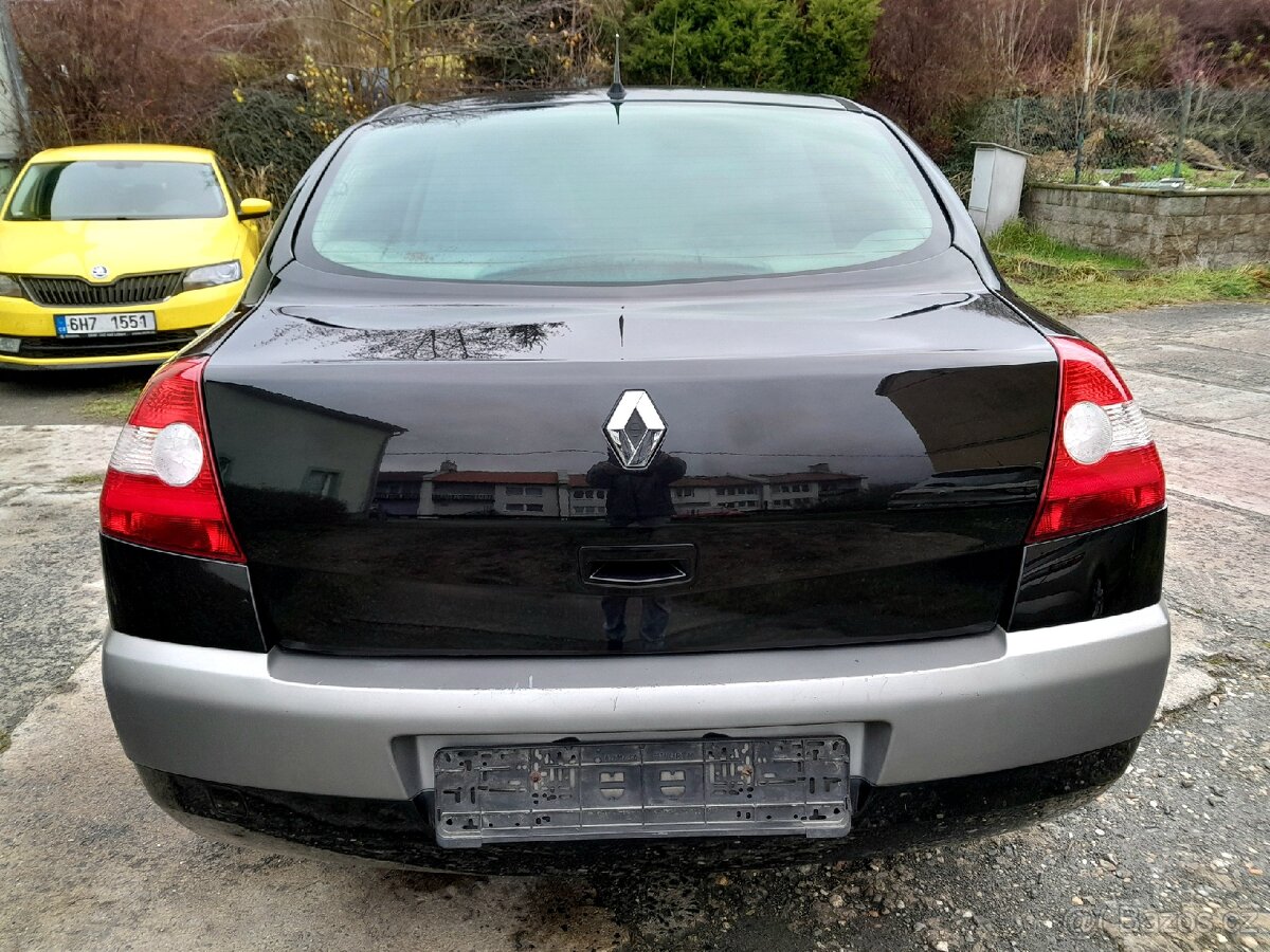 Renault Mégane 1.6i 16V 83kW rok 2004 naj.165tis. NOVÁ STK - 3