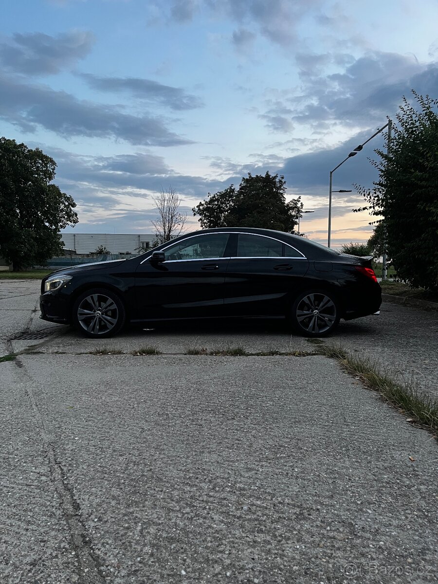 Mercedes Benz CLA - 3