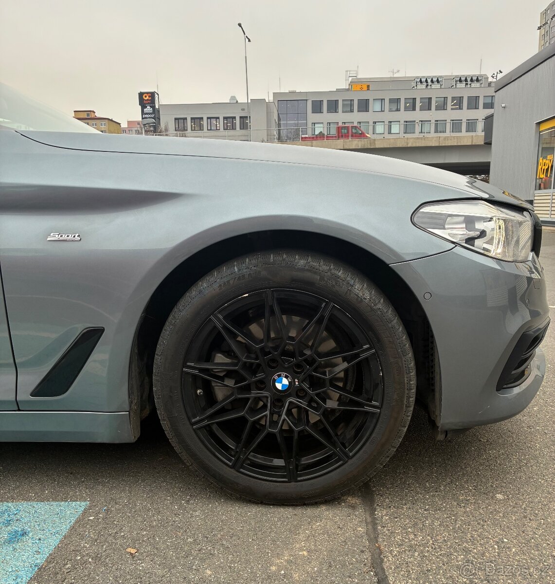 BMW 520d xDrive Sport Line - 3