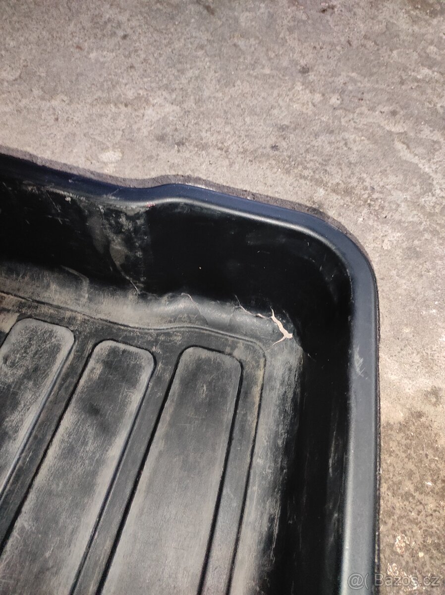 Škoda Yeti mříž+vana - 3