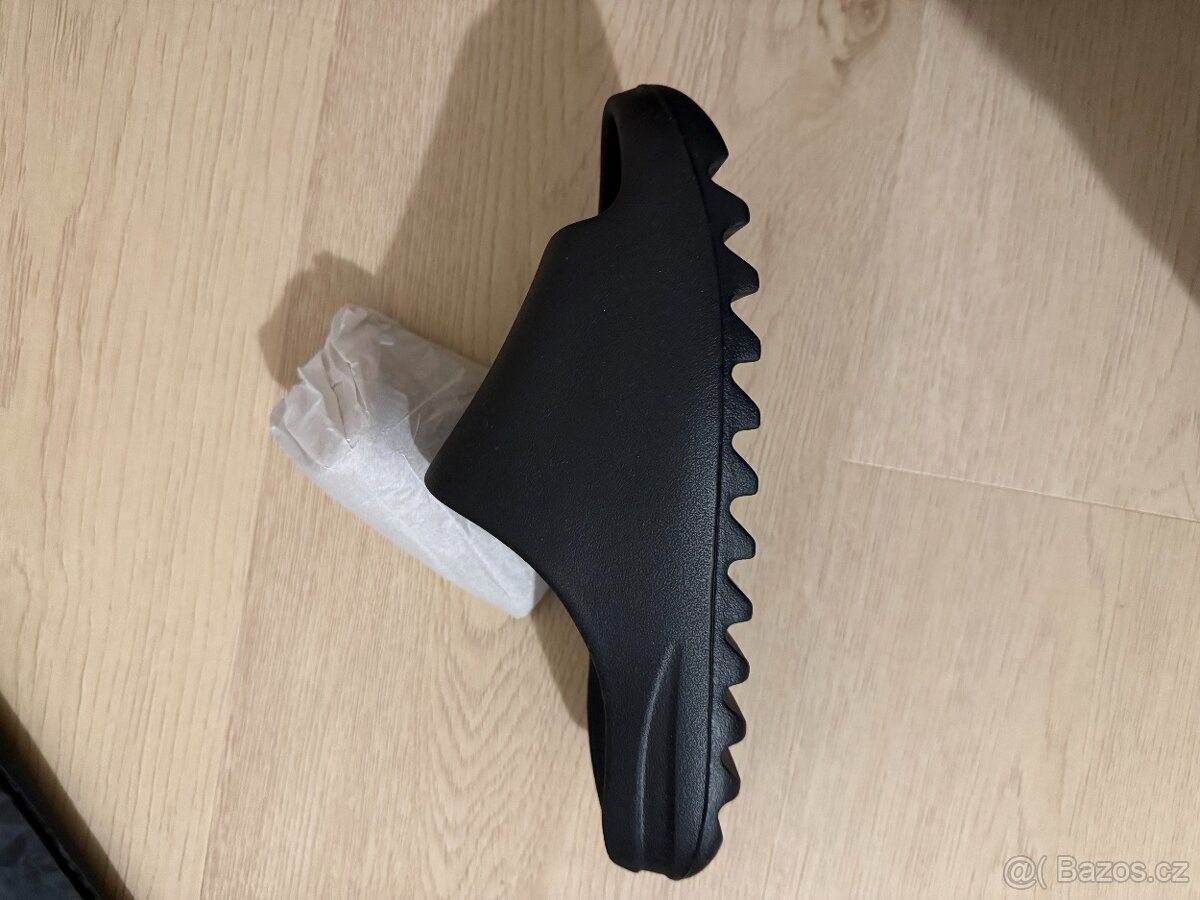 Prodám Yeezy Slides YS-01 - 3