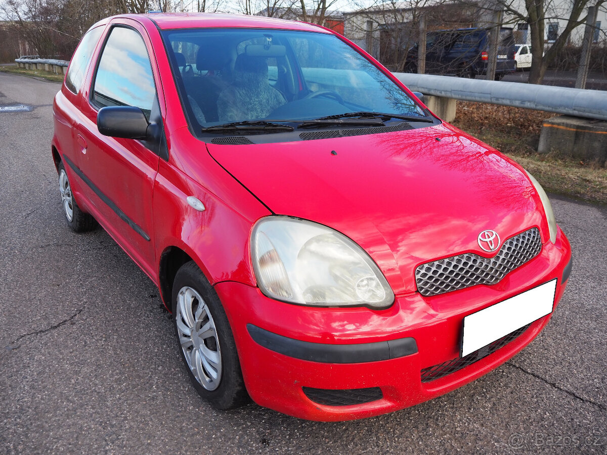 Toyota Yaris 1.0 AUTOMATICKÁ převodovka - 3