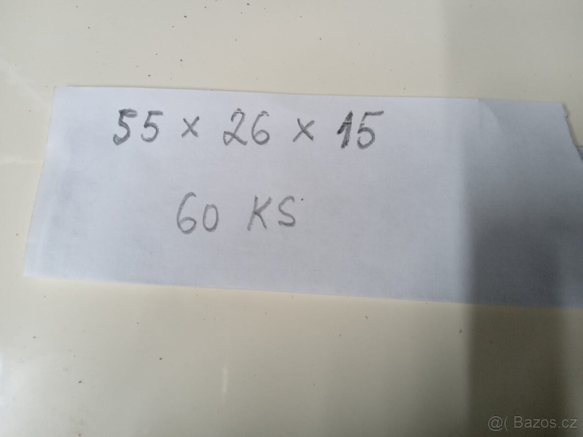 Police na ukládání CD - 3