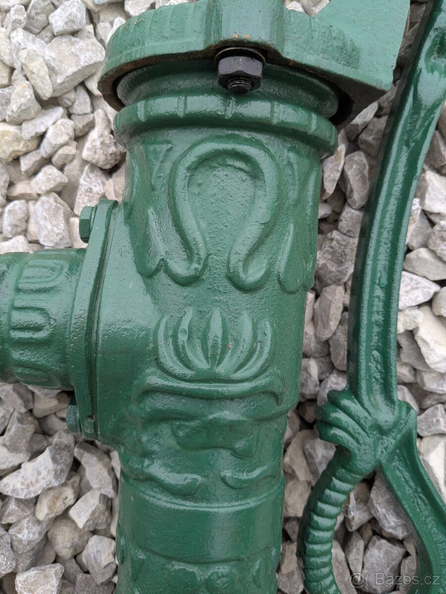 Dekorativní zdobená pumpa - 3