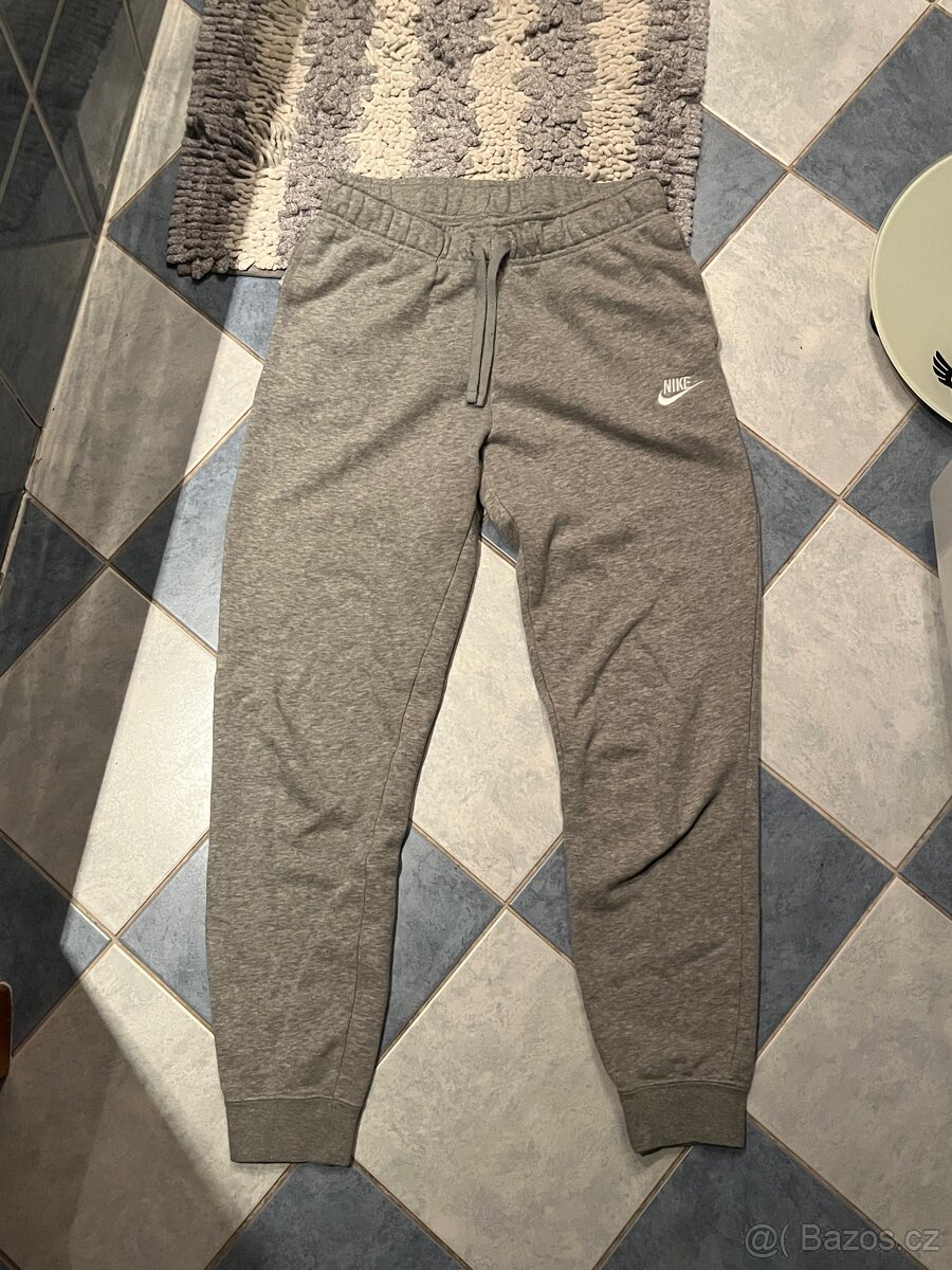 Nike tepláky - 3