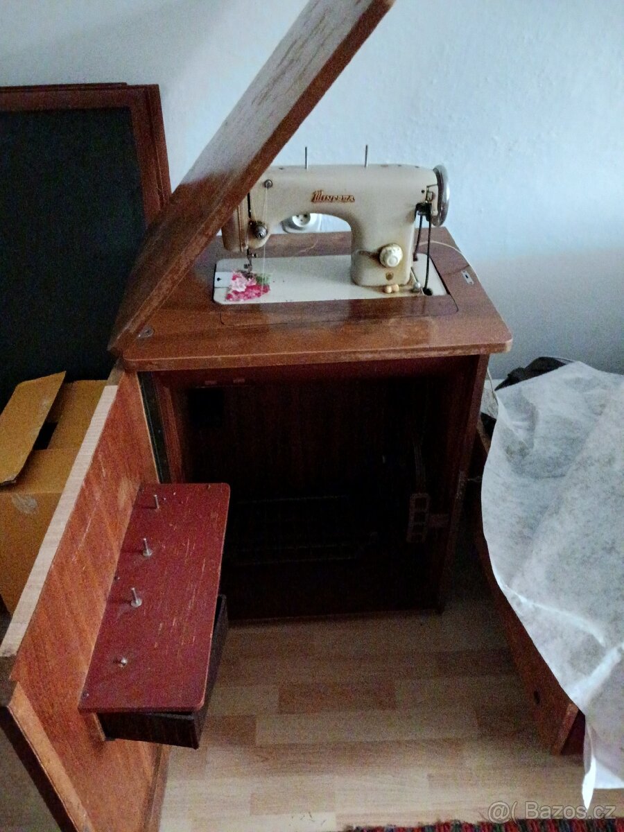 Šicí mašina - 3