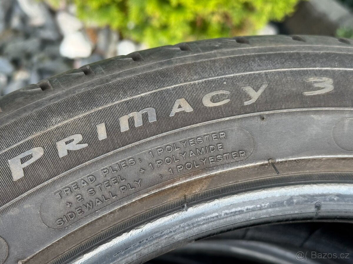 215/45 R17 - 3