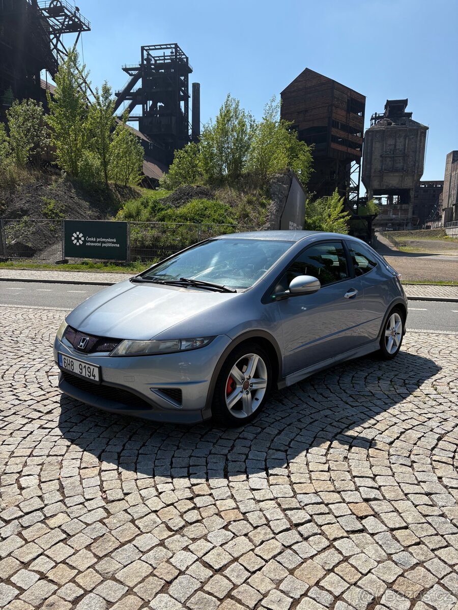 Honda Civic 8G 2.2 i-CTDi Type S - 3
