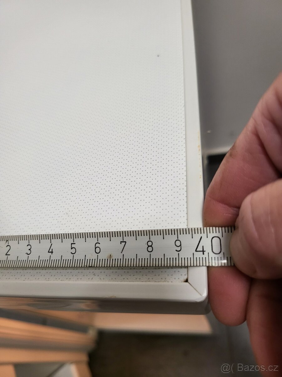 Uzoučká lednička Liebherr, jen 40 cm - 3