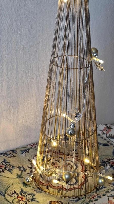 DESIGNOVÝ VÁNOČNÍ STROMEČEK SE SVĚTÝLKY - 3