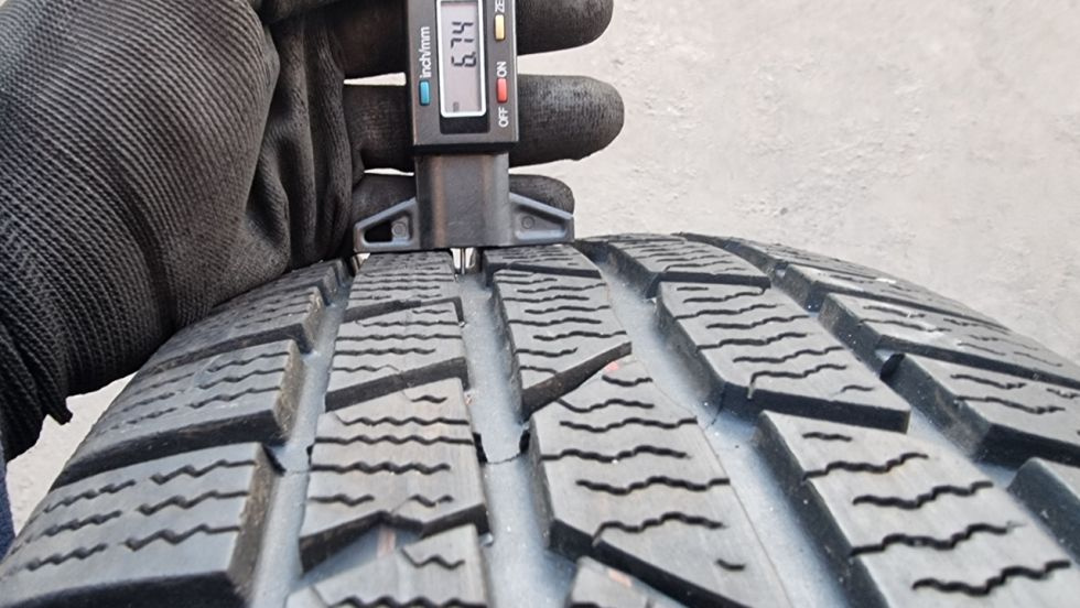 Zimní pneumatika 205/60/16 Continental - 3