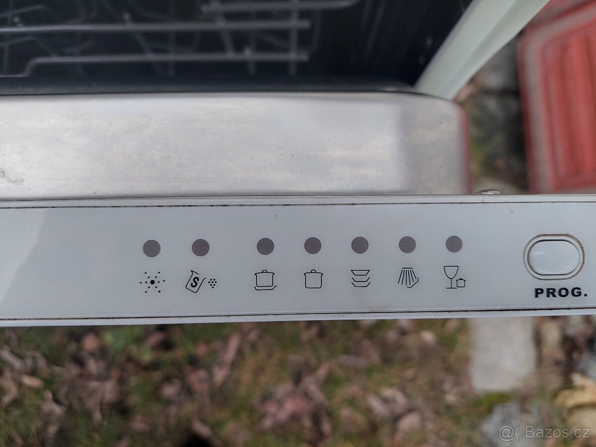 Vestavná myčka nádobí Baumatic BDI 633 - 3