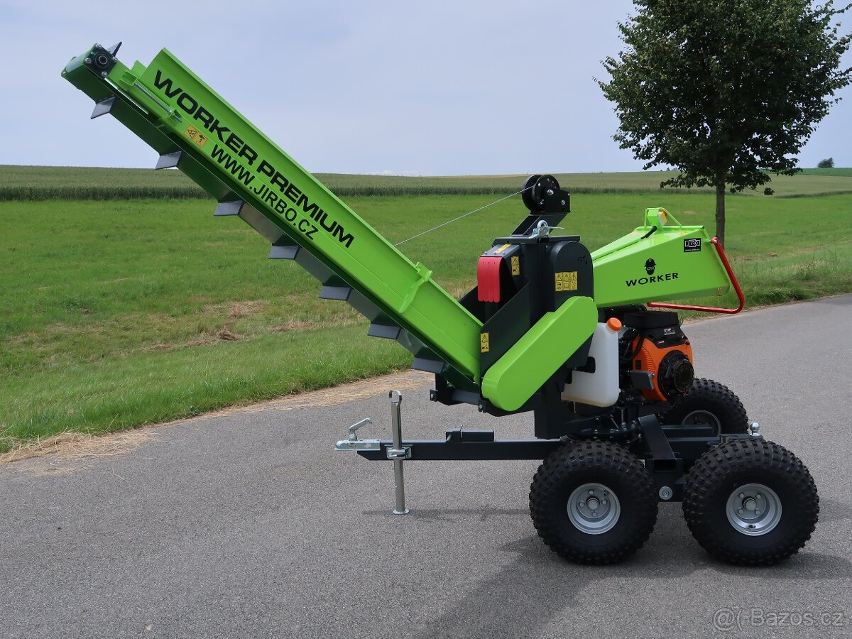 špalíkovač štěpkovač s dopravníkem a spalovacím motem 27HP - 3