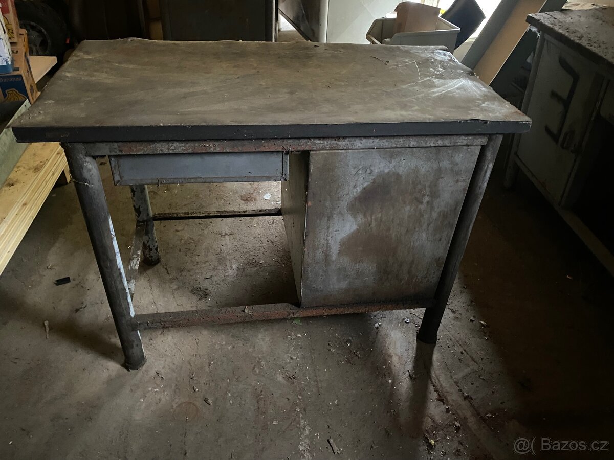 Dilensky pracovni stul - ponk - 3
