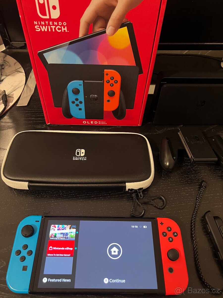 Nintendo Switch OLED Neon Blue & Red komplet příslušenství - 3