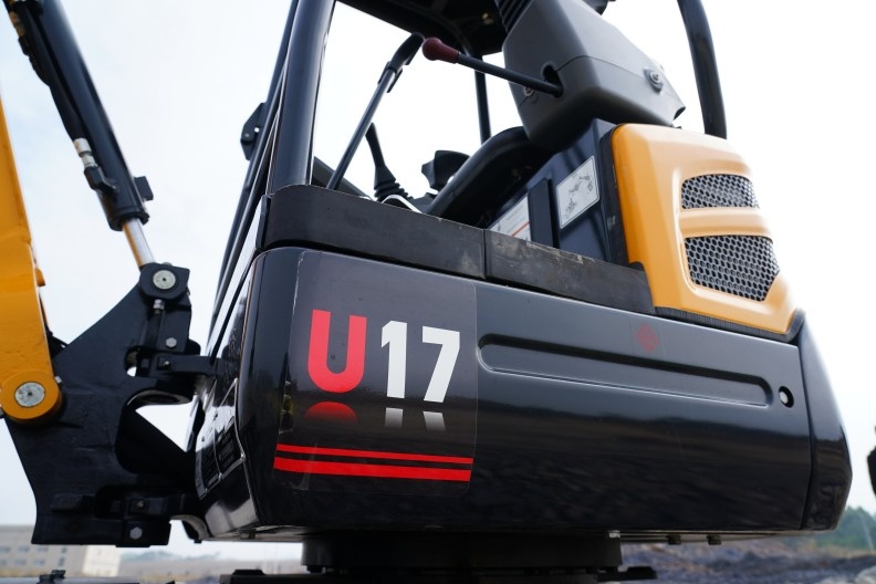 Minibager YUCHAI U17 Premium 1720 kg - 3