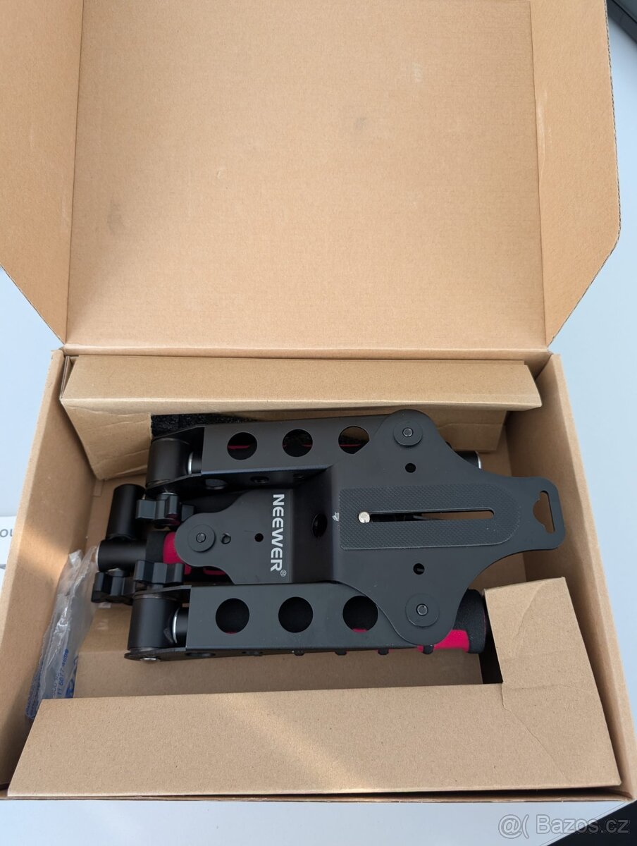 Ramenní stativ Neewer - 3