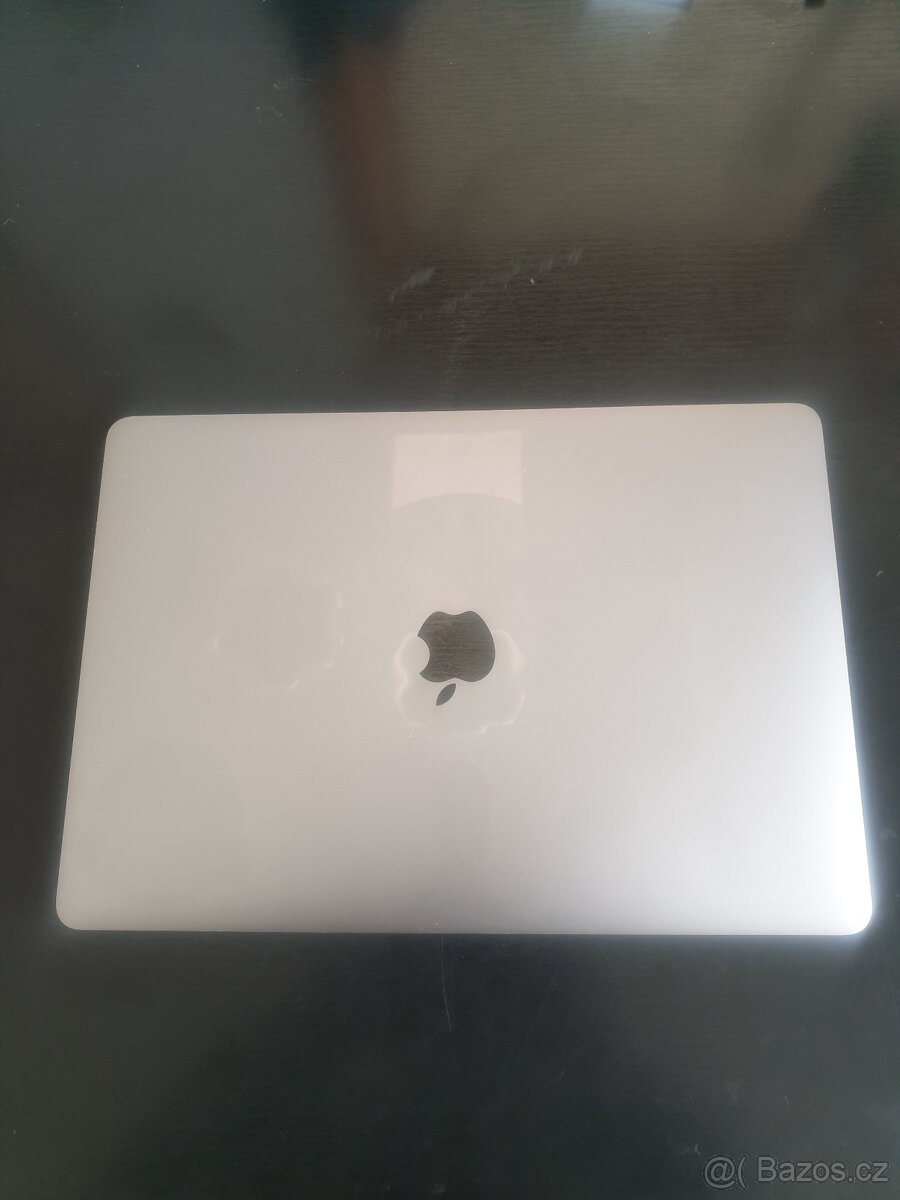 Macbook Pro M1 (2020) 8/256 - 3