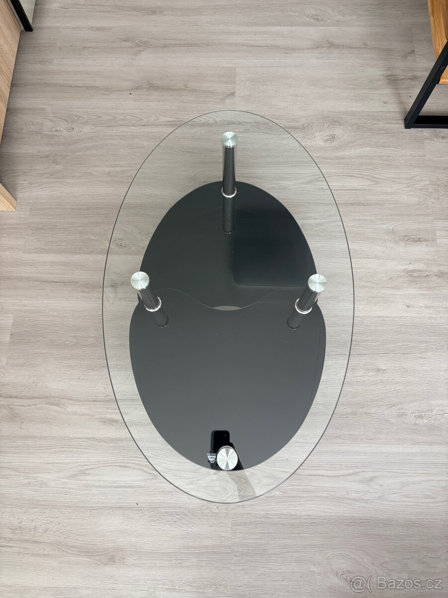 Skleněný stůl do obýváku - 3