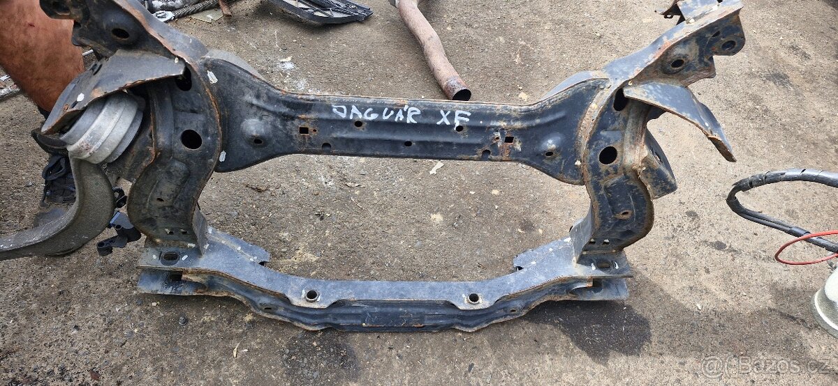 Predni naprava tehlice jaguar xf 2010 - 3