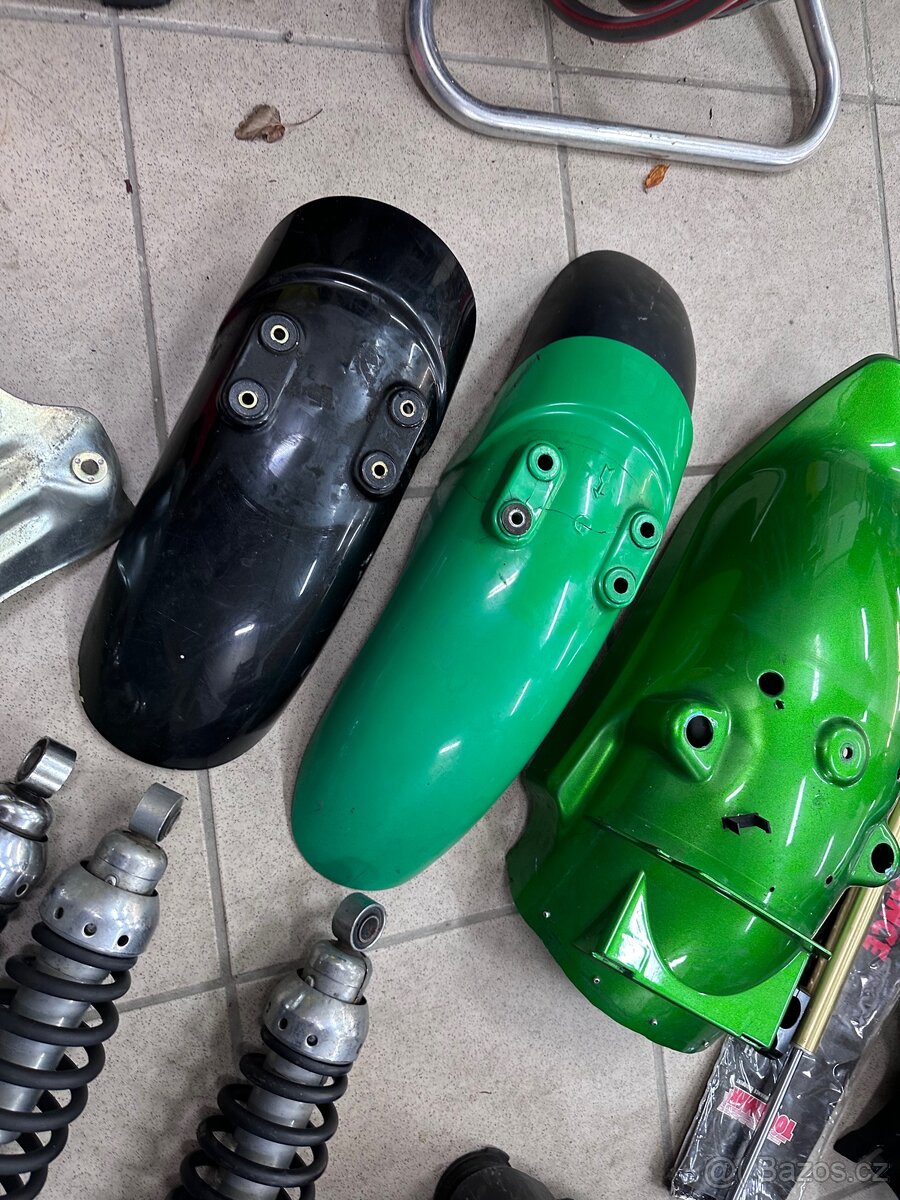 Yamaha Vmax 1200 a různé - 3