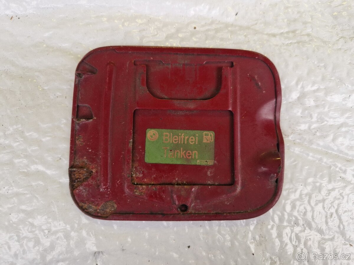 BMW e30 víčko nádrže - 3