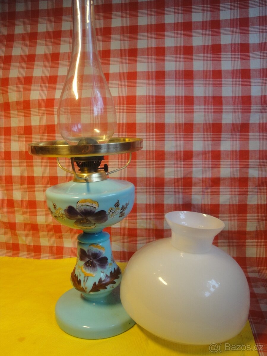 stará malovaná petrolejová lampa - 3