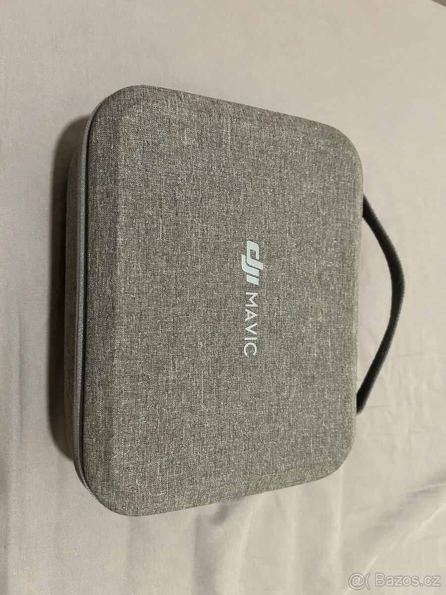 Dron DJI Mini 2 SE - 3