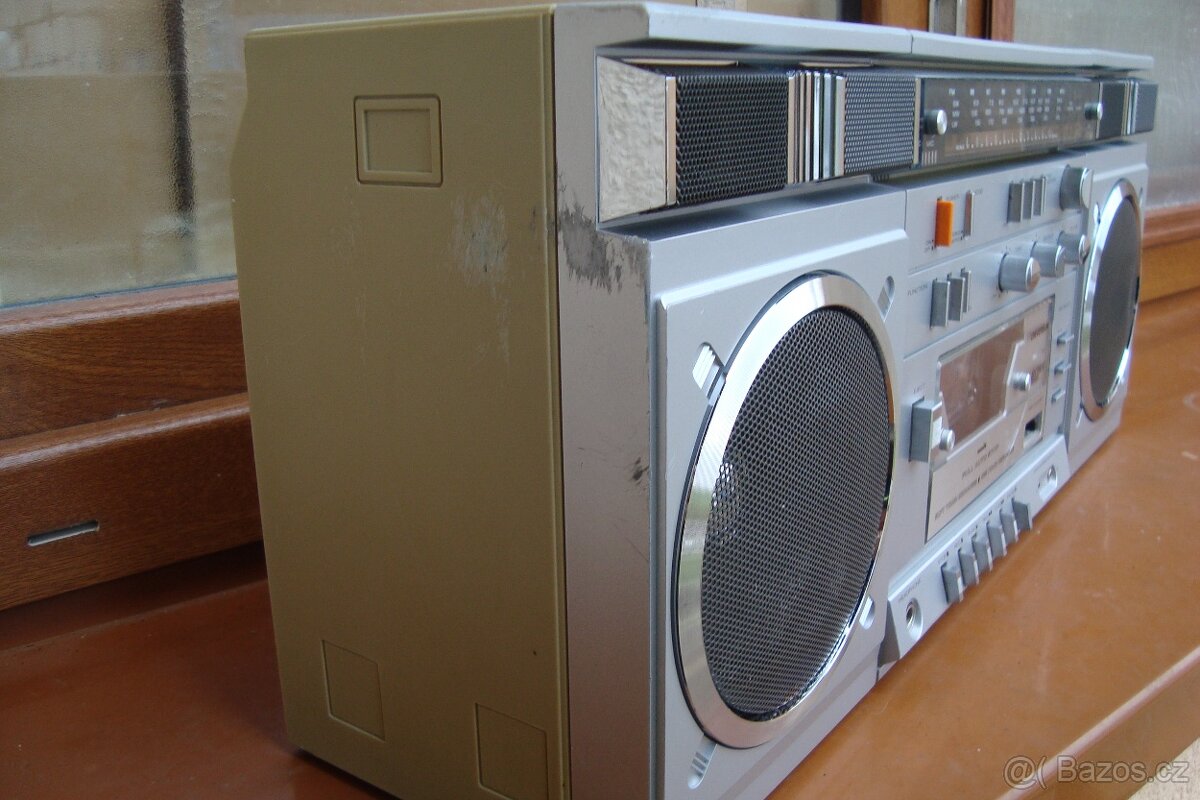 Radiomagnetofon Universum- Boombox - 3