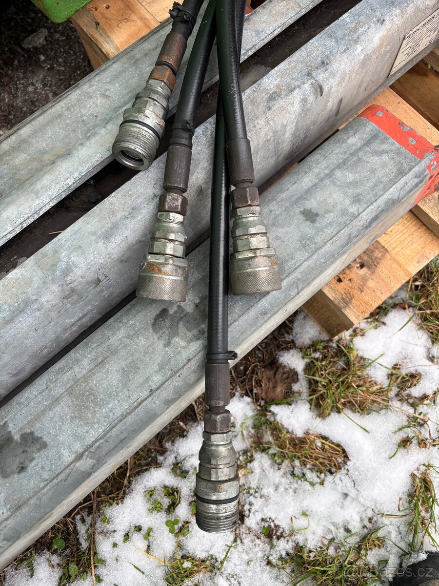 Hydraulicky otoční kříž TISCHER - 3