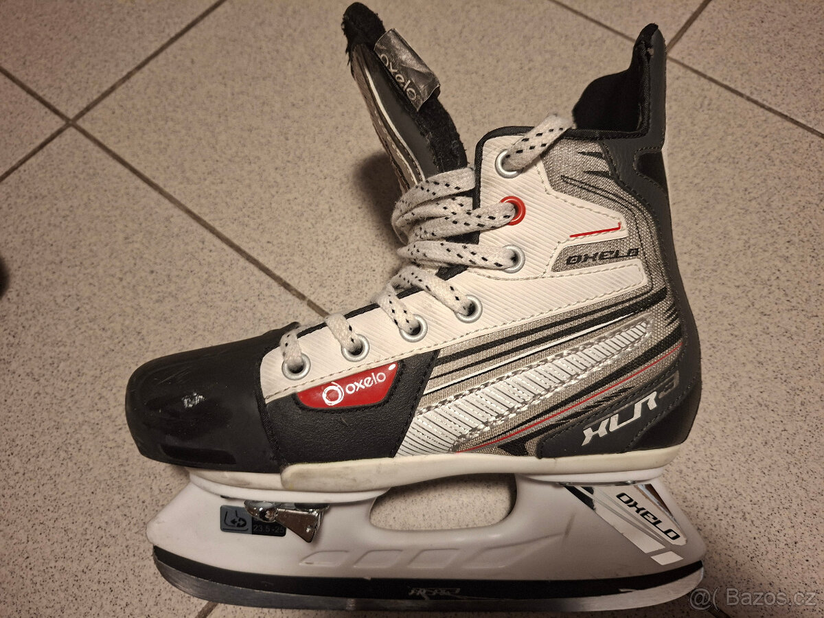 Chlapecké lední brusle vel. 35-38 - 3
